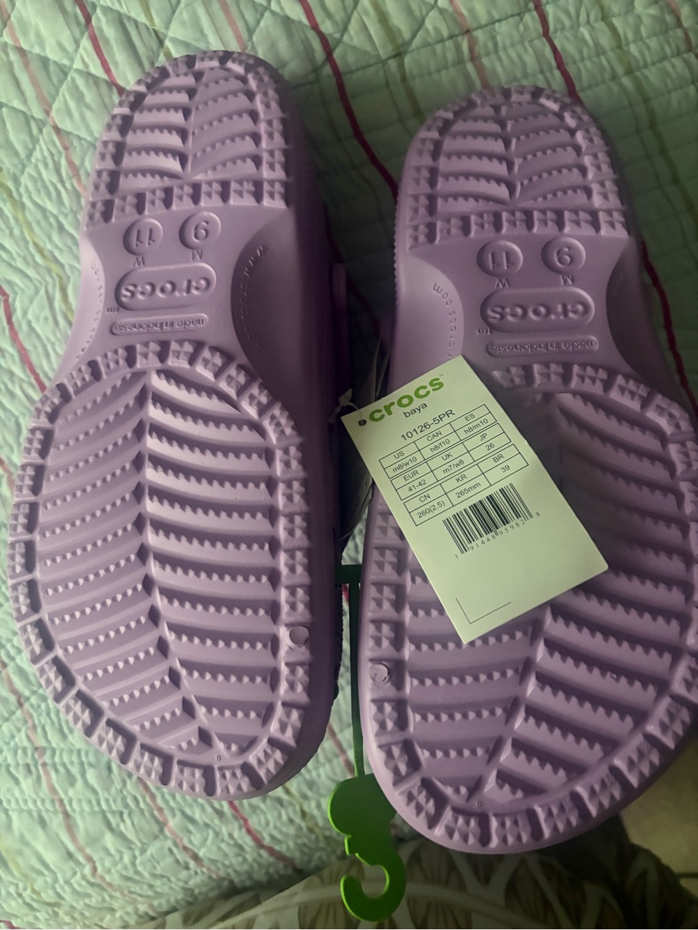 CROCS Classic Clog in Lavender Purple - Picture 3 of 3
